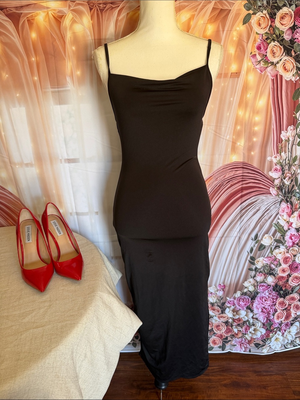 Elegant Black Spaghetti-Strap Maxi Dress
